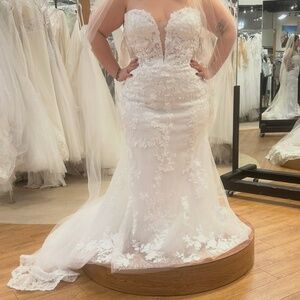 NWT Stella Couture 25515 Wedding Dress